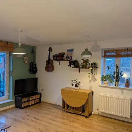 Апартаменты New Lovely 2bed 2bath-parking-by Fabaccommodation Бристоль