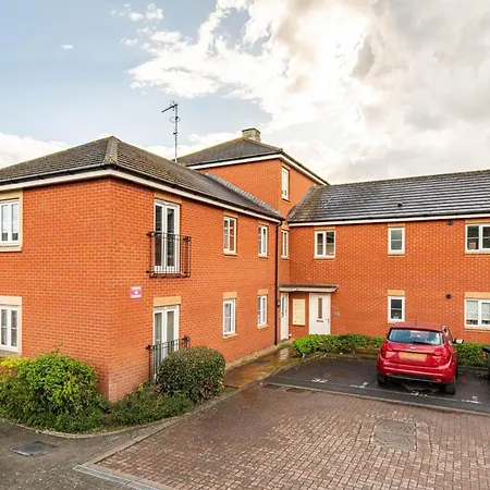 New Lovely 2bed 2bath-parking-by Fabaccommodation