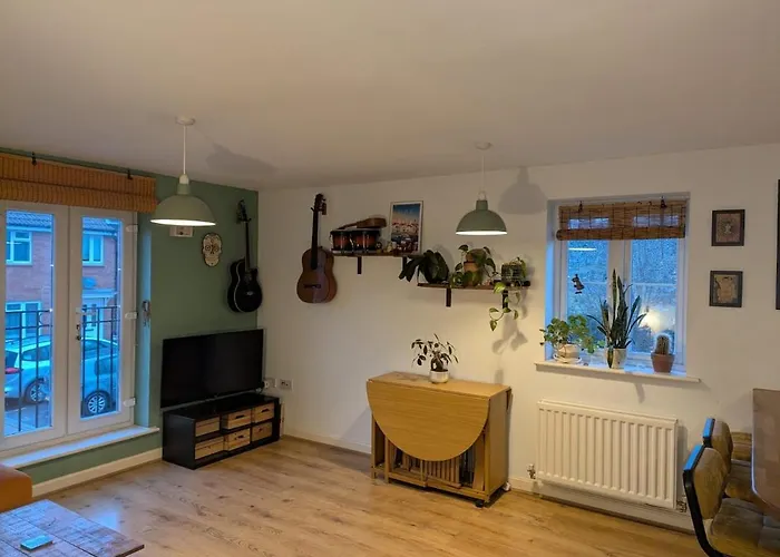 アパート New Lovely 2bed 2bath-parking-by Fabaccommodation ブリストル