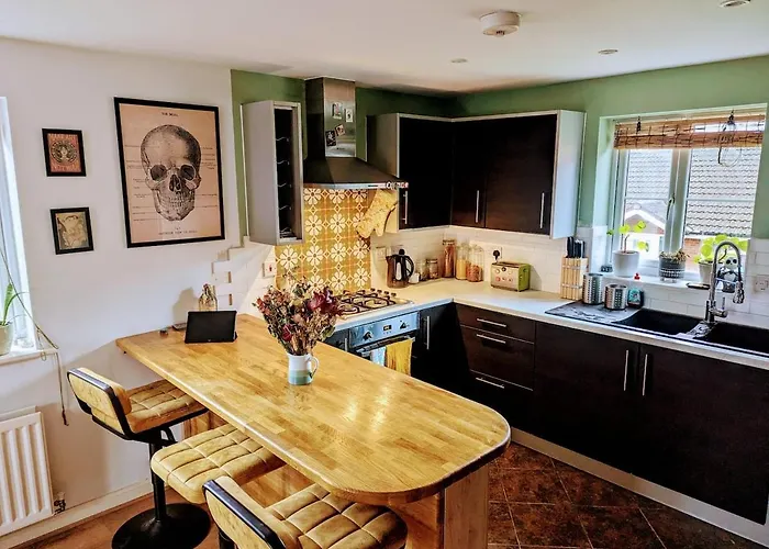 Apartment New Lovely 2bed 2bath-parking-by Fabaccommodation