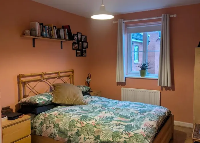 Apartment New Lovely 2bed 2bath-parking-by Fabaccommodation Bristol